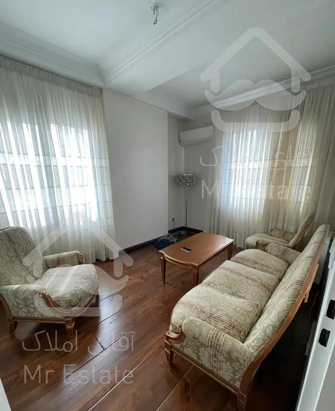 آپارتمان ۱۰۵ متری سکونت ۱۰ ساله  خوش نقشه