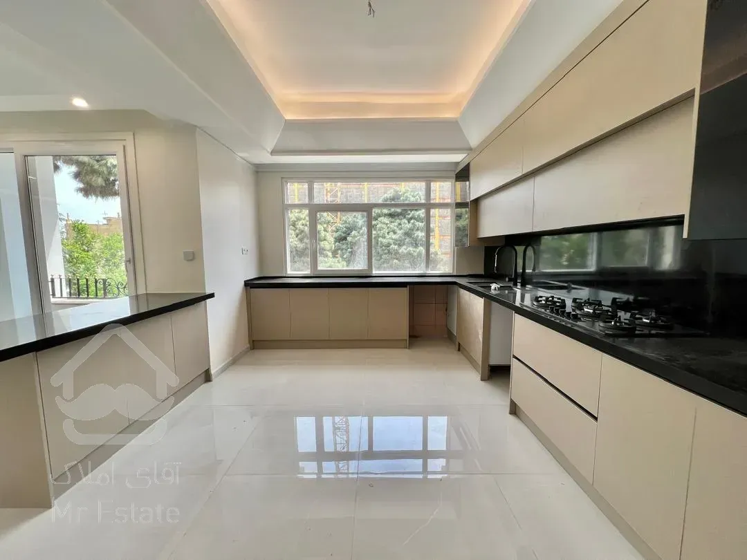 فروش اپار تمان 225 متری زعفرانیه