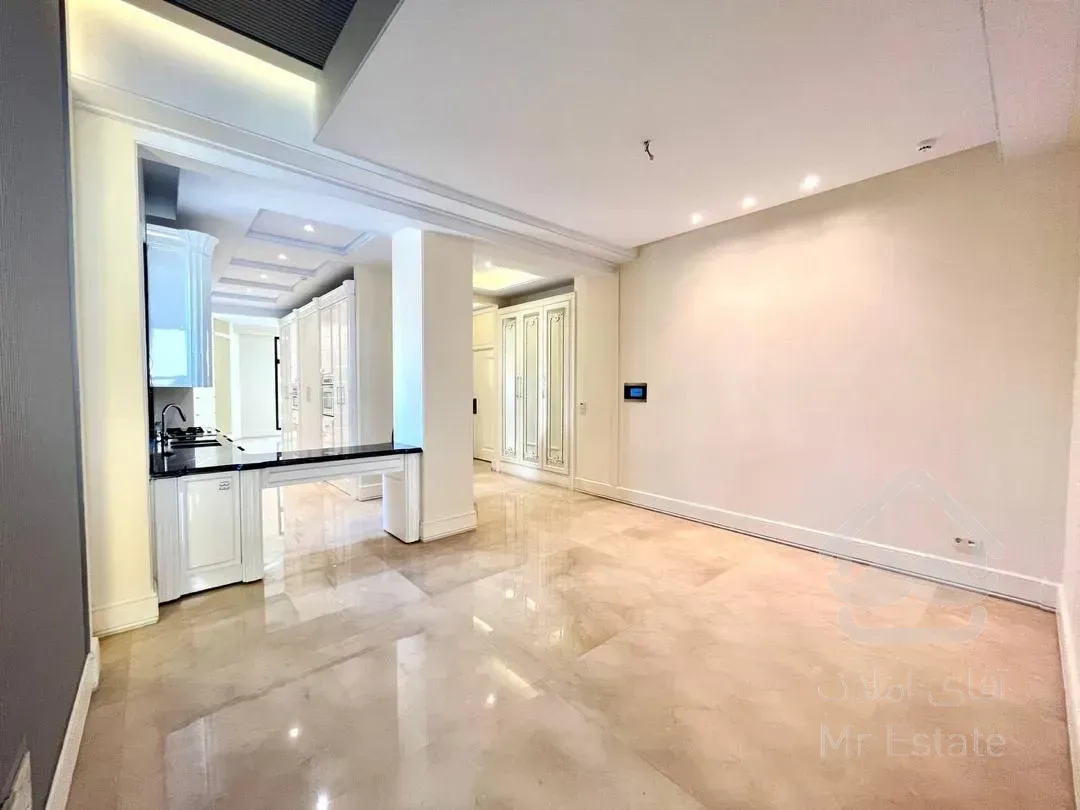 فروش اپارتمان 215 متری زعفرانیه