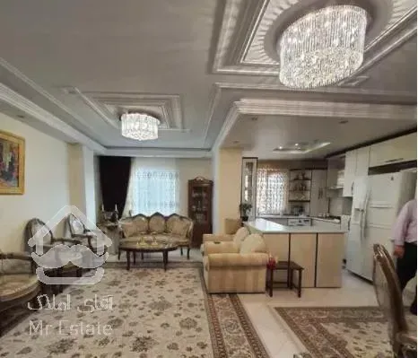 سعادت آباد ۹۲ متر، مجتمع کوهستان