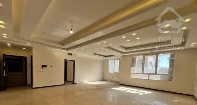 آپارتمان۱۲۵متر ۳خواب(خانم هاشمی)