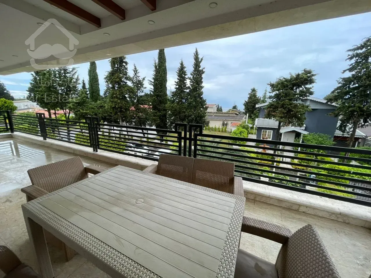 فروش ویلای ۴۲۶ متری شهرک ساحل قو