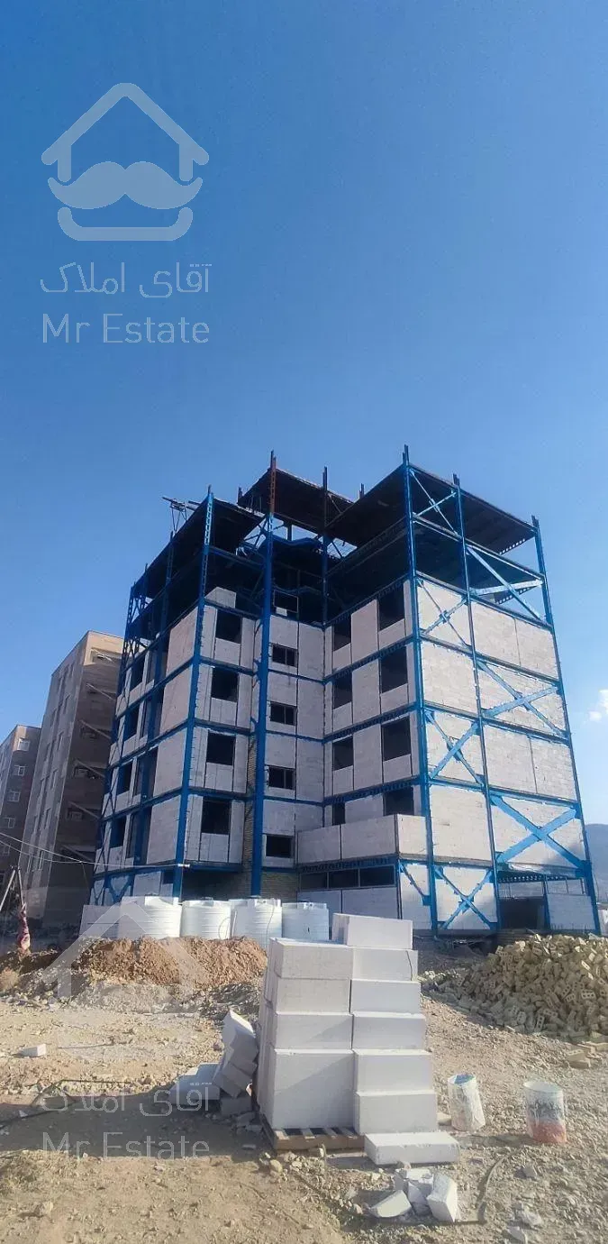 اجرای سقف و فونداسیون اسکلت فلزی