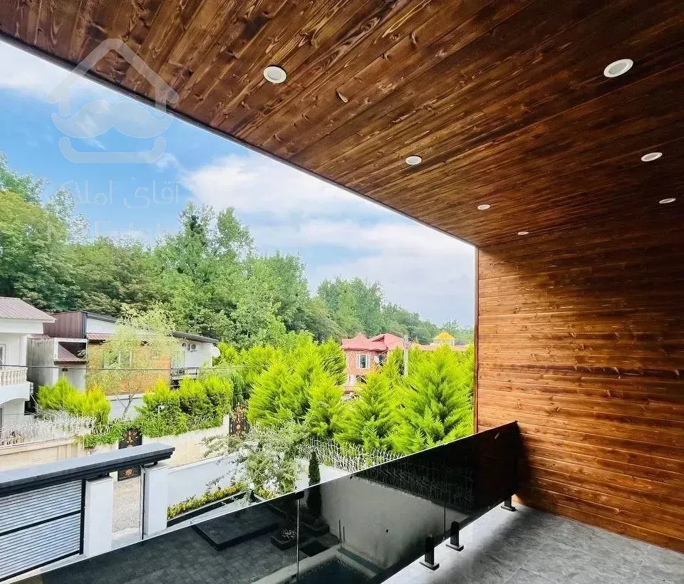 دوبلکس۳۰۰متر/پلاک یک جنگل/استخر/معاوضه باخودرو