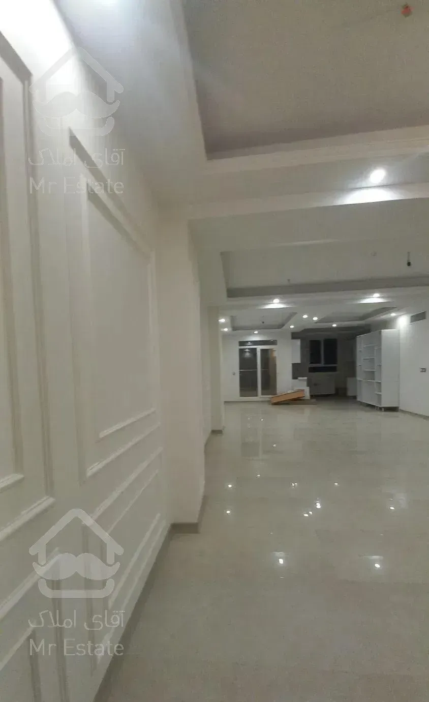 ۱۷۰ متر نوساز  شمال خواجه عبدالله با دو پارکینگ