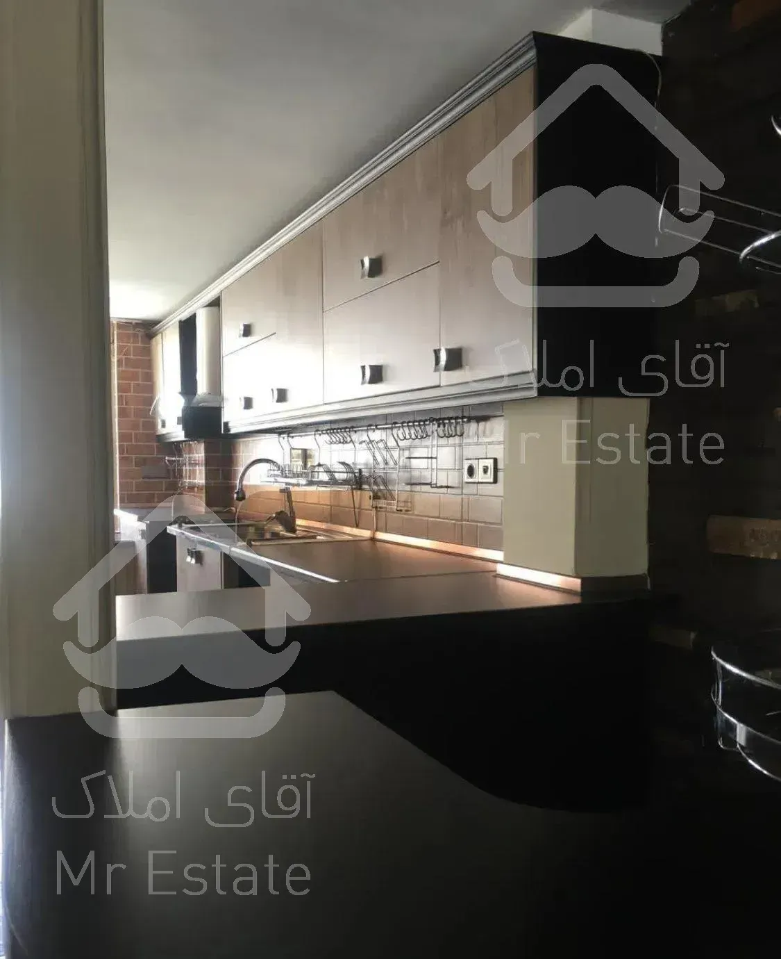 ۱۳۵متر۲۰۰۰مترحیاط/فول بازسازی/نیمه فرنیش/بی مانند