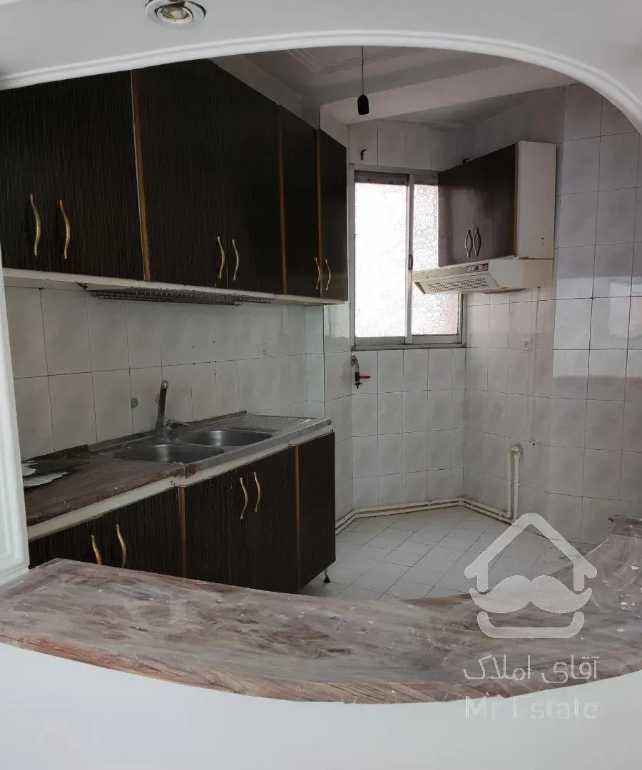 آپارتمان ۷۰ متری، برِ اصلی خیابان ۱۵ خرداد