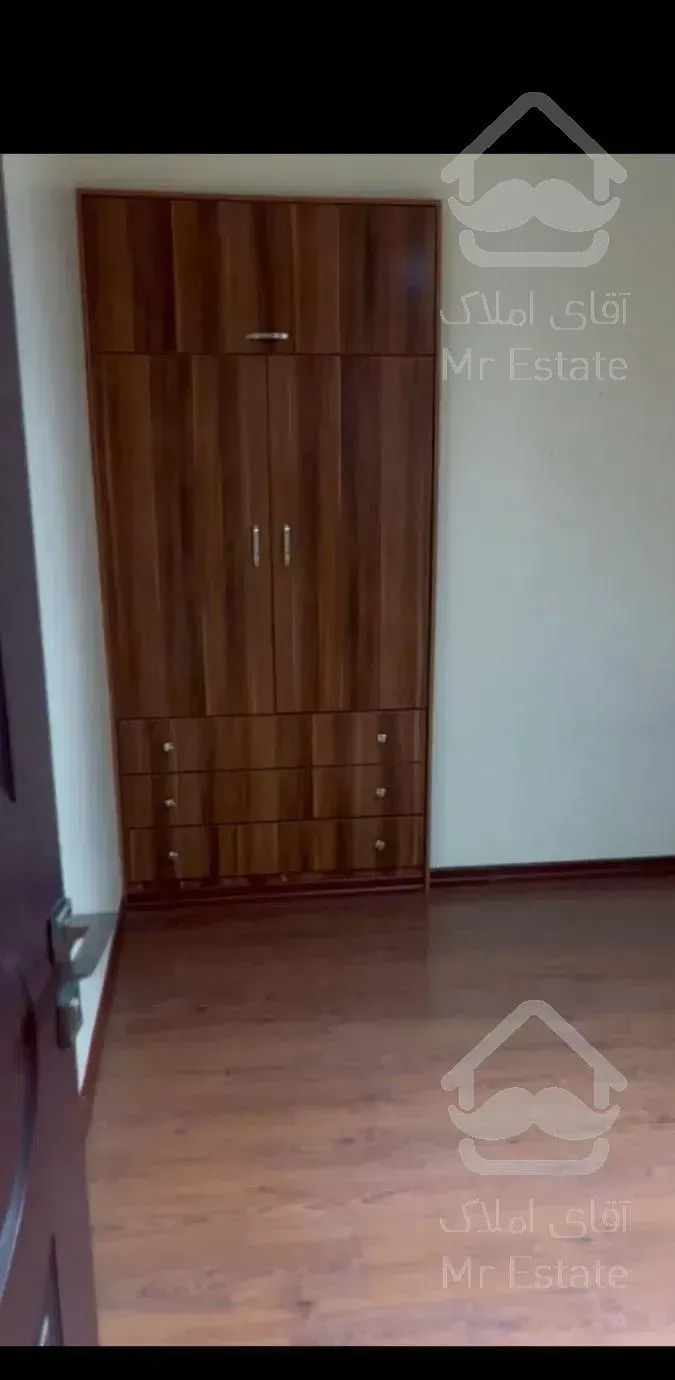 آپارتمان ۱۵۵ متری شمس آباد