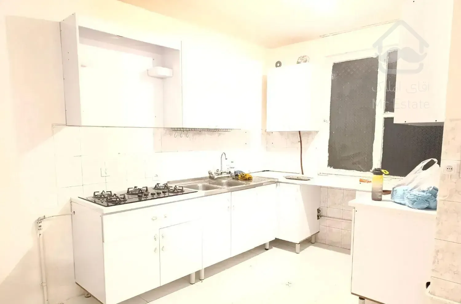 اپارتمان پیروزی قیمت و محل مناسب. دسترسی مترو