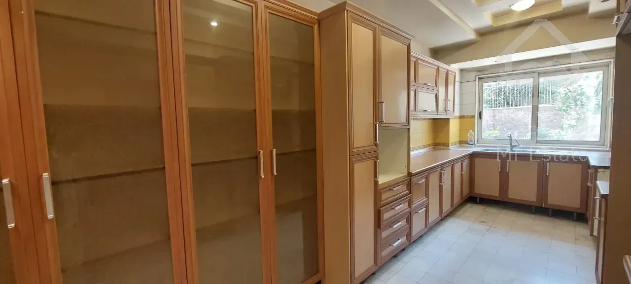 فروش اپارتمان 240 متری زعفرانیه