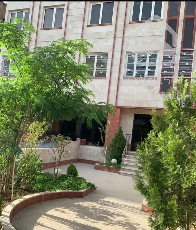 آپارتمان یکجا 1220متر سنایی