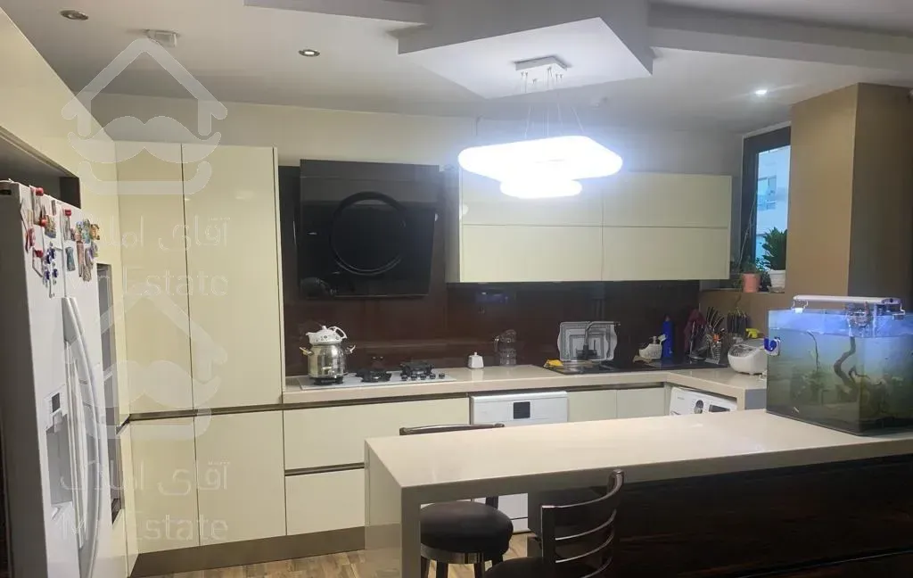 رهن آپارتمان ۱۱۱ متری سعادت آباد