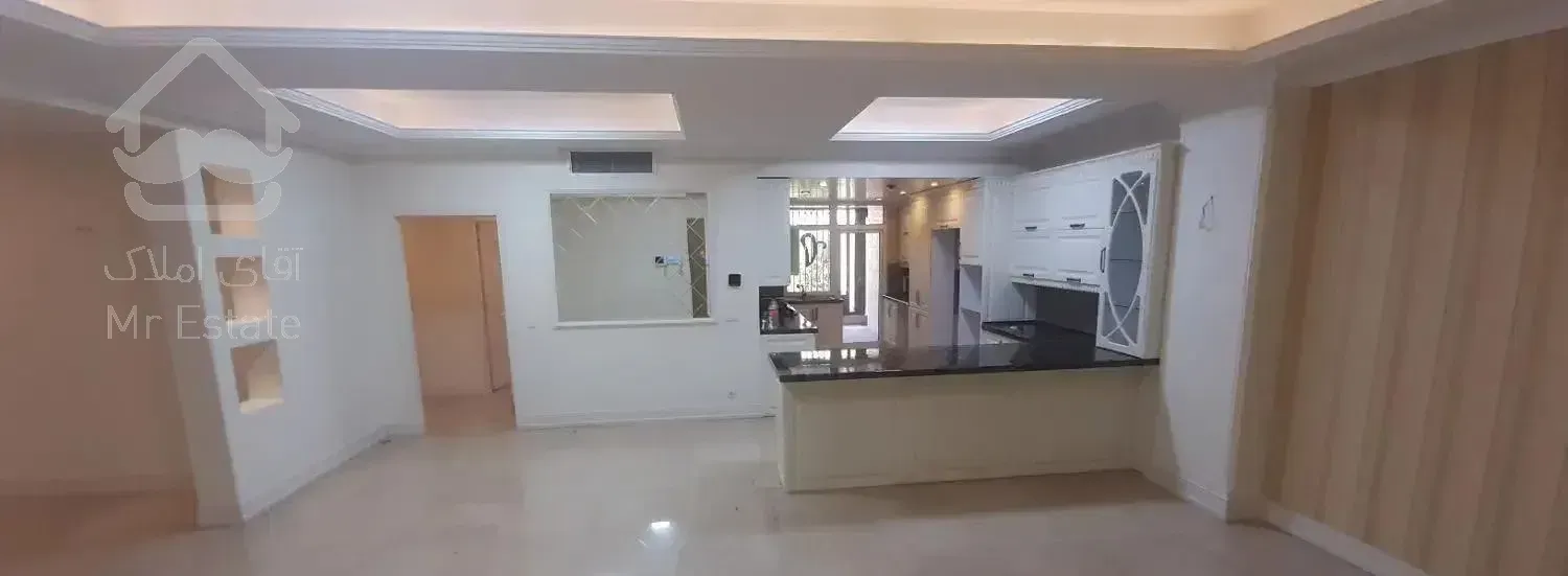 سهروردی شمالی پالیزی ۱۸۶ متر  ۳ خواب  با ۲ پارکینگ