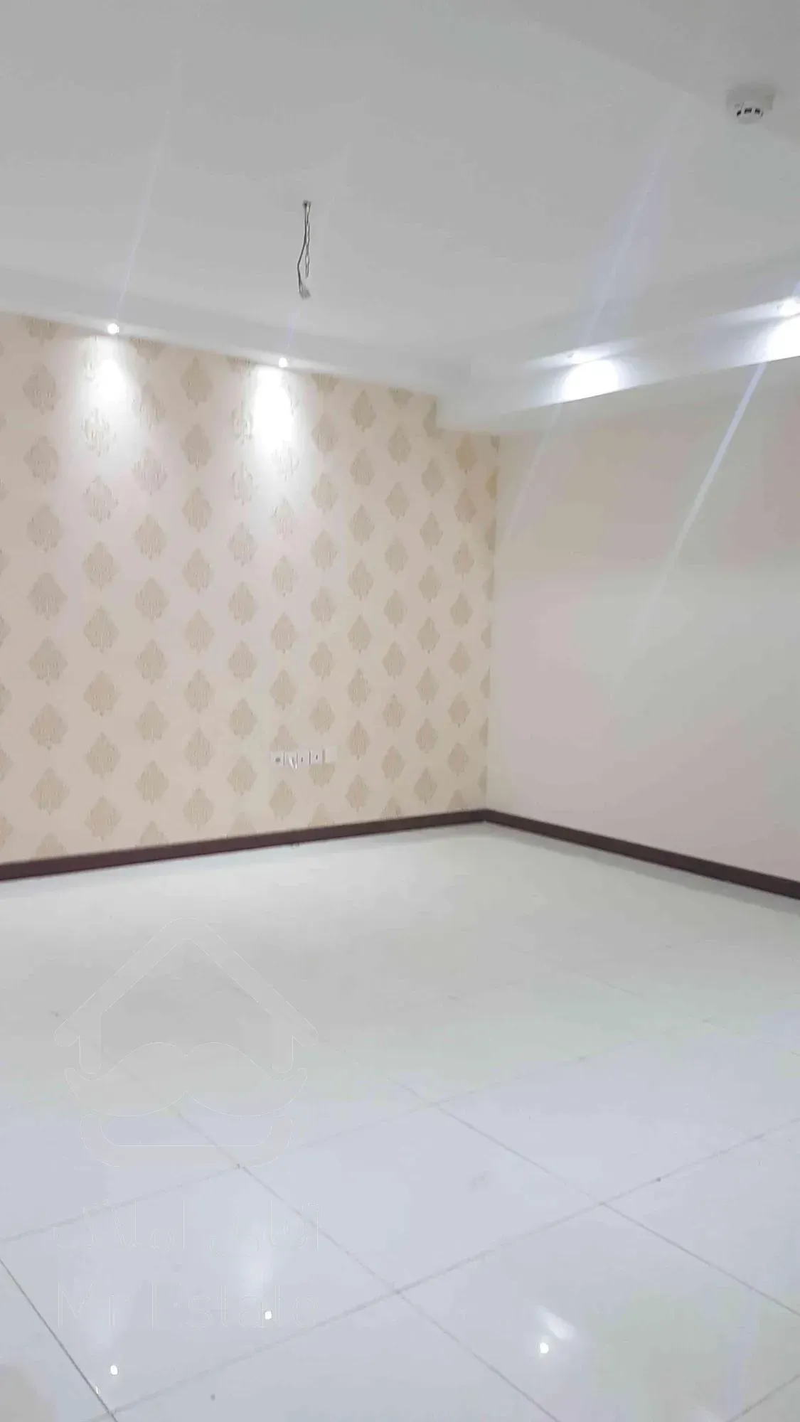 ۷۳ متر دوخواب نوساز سند آماده