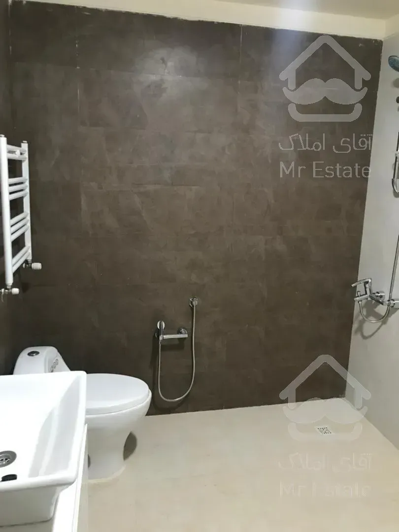 200 متری شهرک لاله