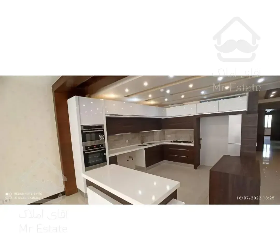 آپارتمان ۱۲۵ متری .صفر کلید نخورده