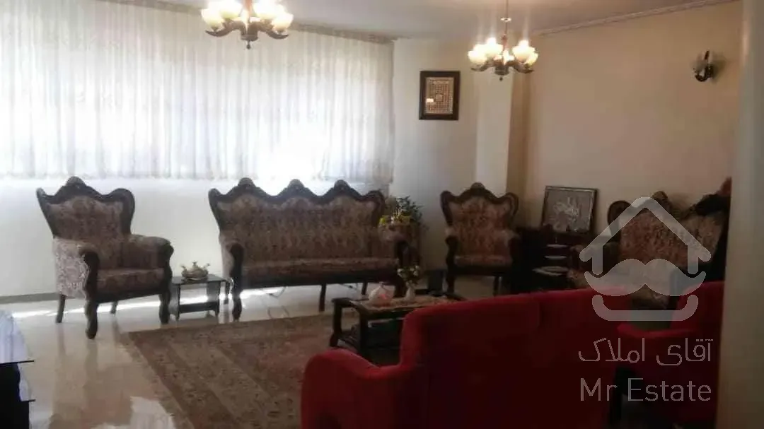 واحد ۱۳۰ متری ۳خوابه در صادقیه