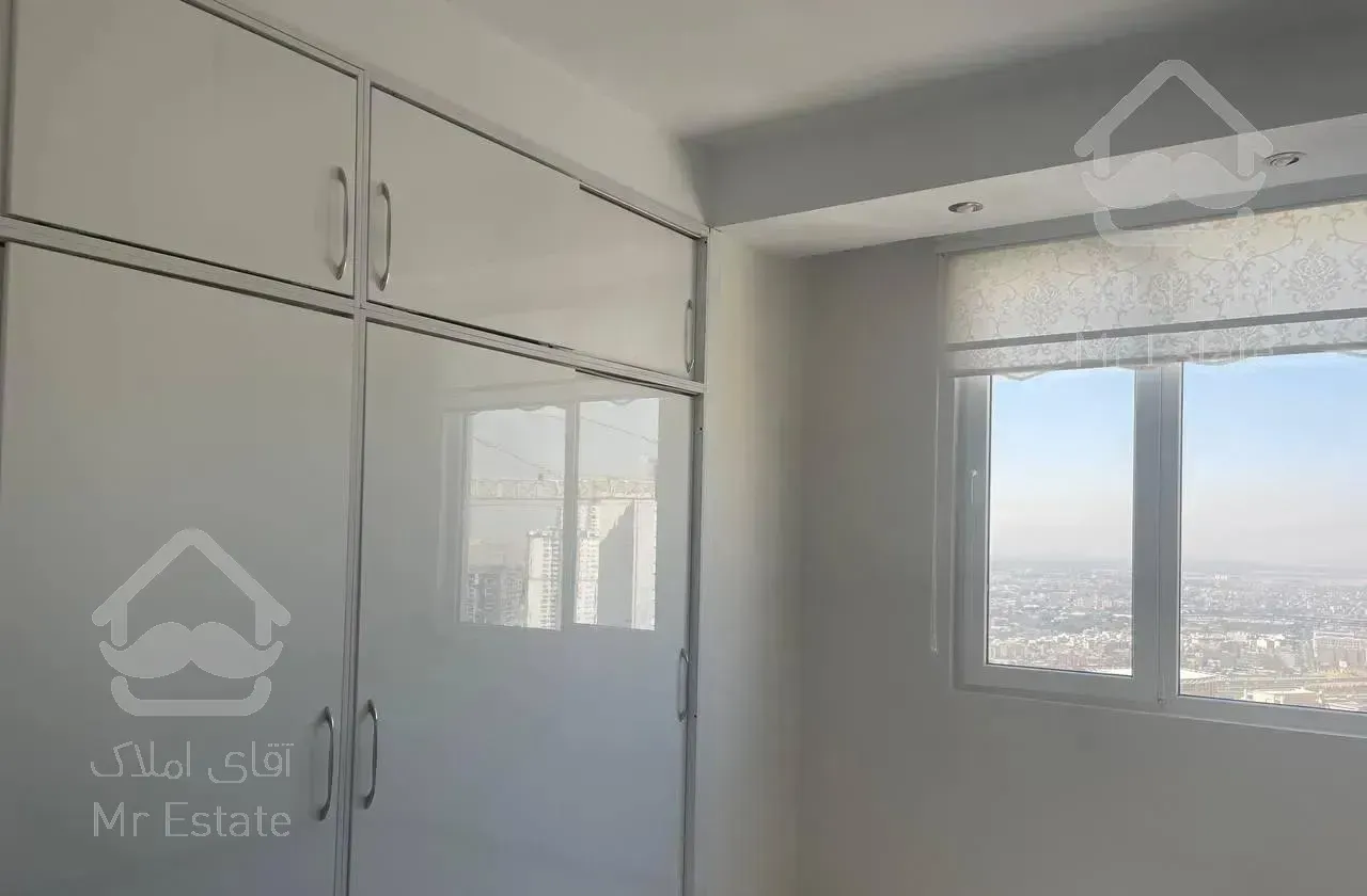 آپارتمان ۱۷۵ متری ، دید  ، ۳ خواب