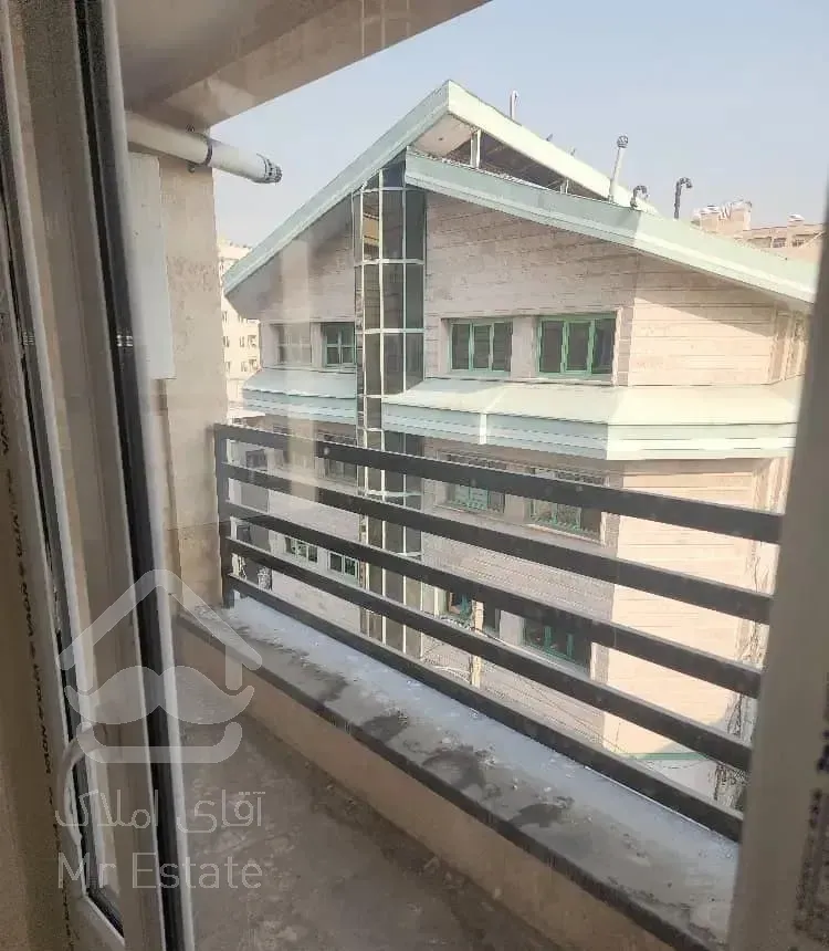 ۱۰۶متر۲خوابه ۴طبقه تک واحدی فول بازسازی شده
