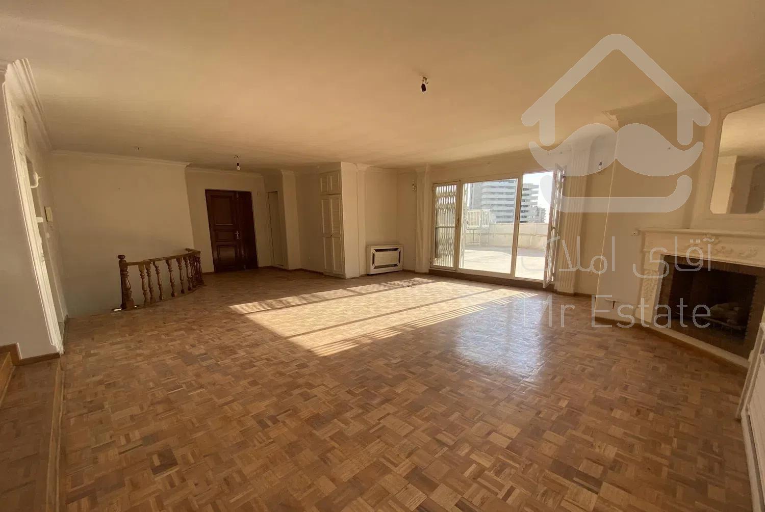 فرشته ۲۰۰ متر دوبلکس با ۱۰۰ متر تراس+ ویو