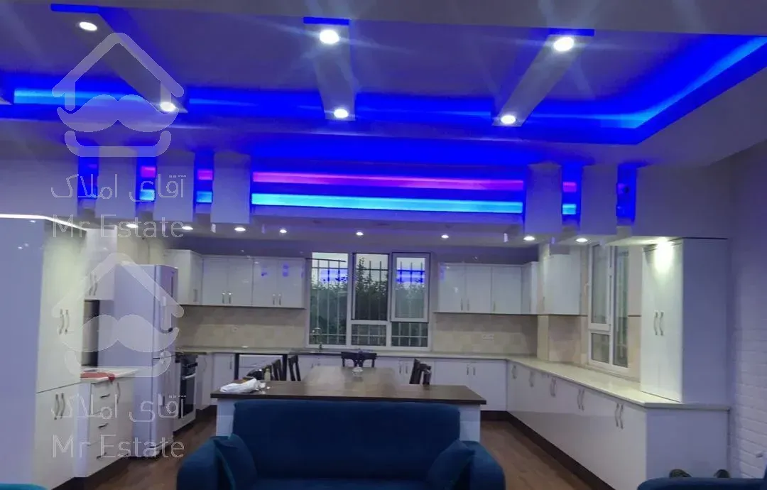 ویلا  استخردار ۲۵۰ متر