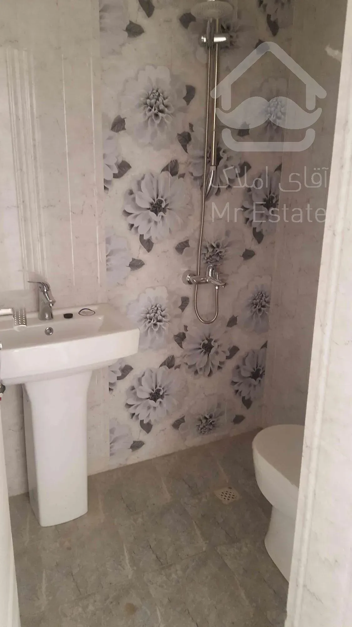 ۸۷متر فول امکانات