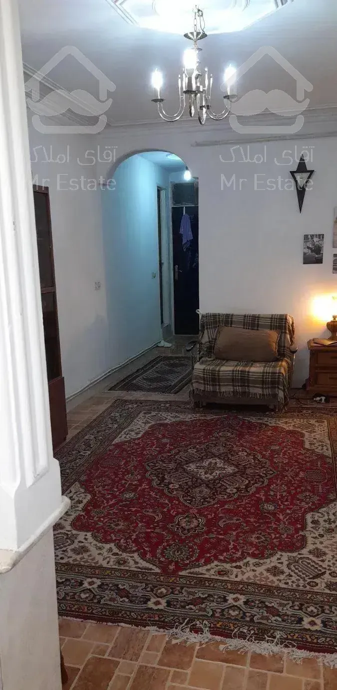 واحد ۴۹ متری  ده ونک