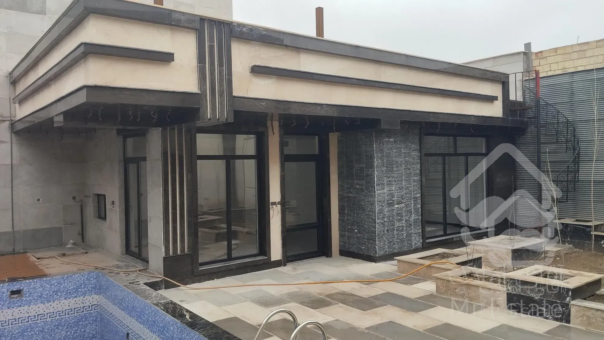 ویلا باغ کرج