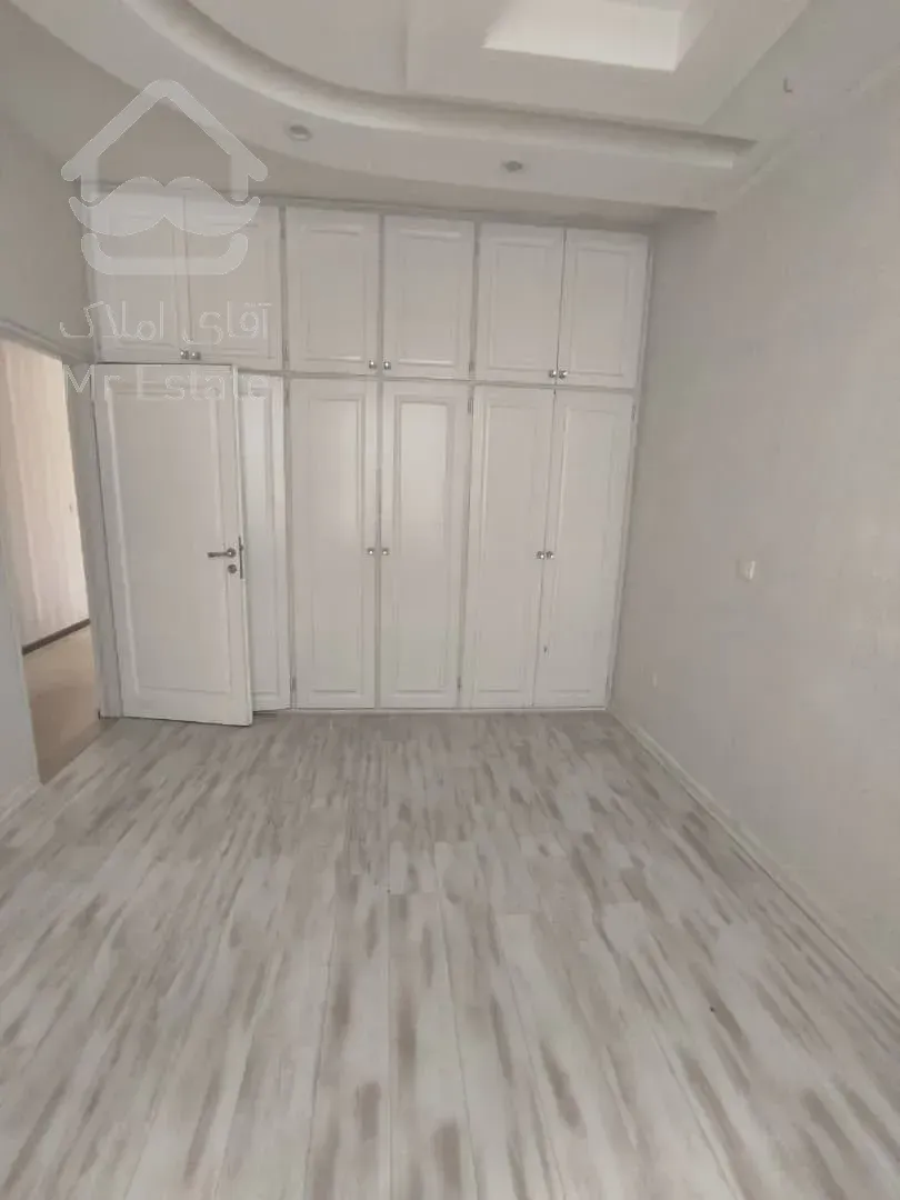 فروش 140 متری اختیاریه