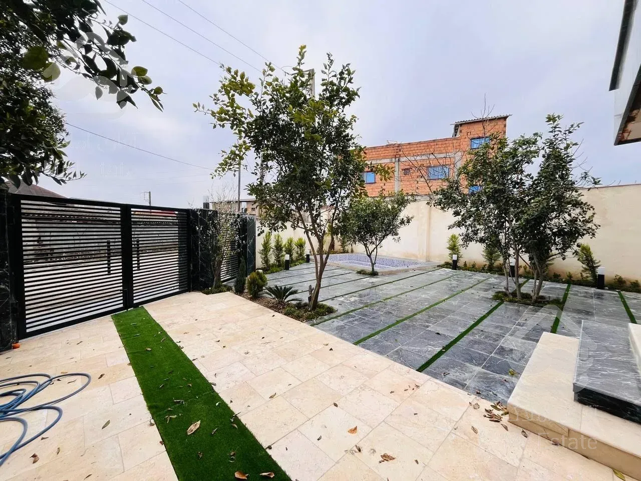 فروش ویلا 300متری در محمودآباد