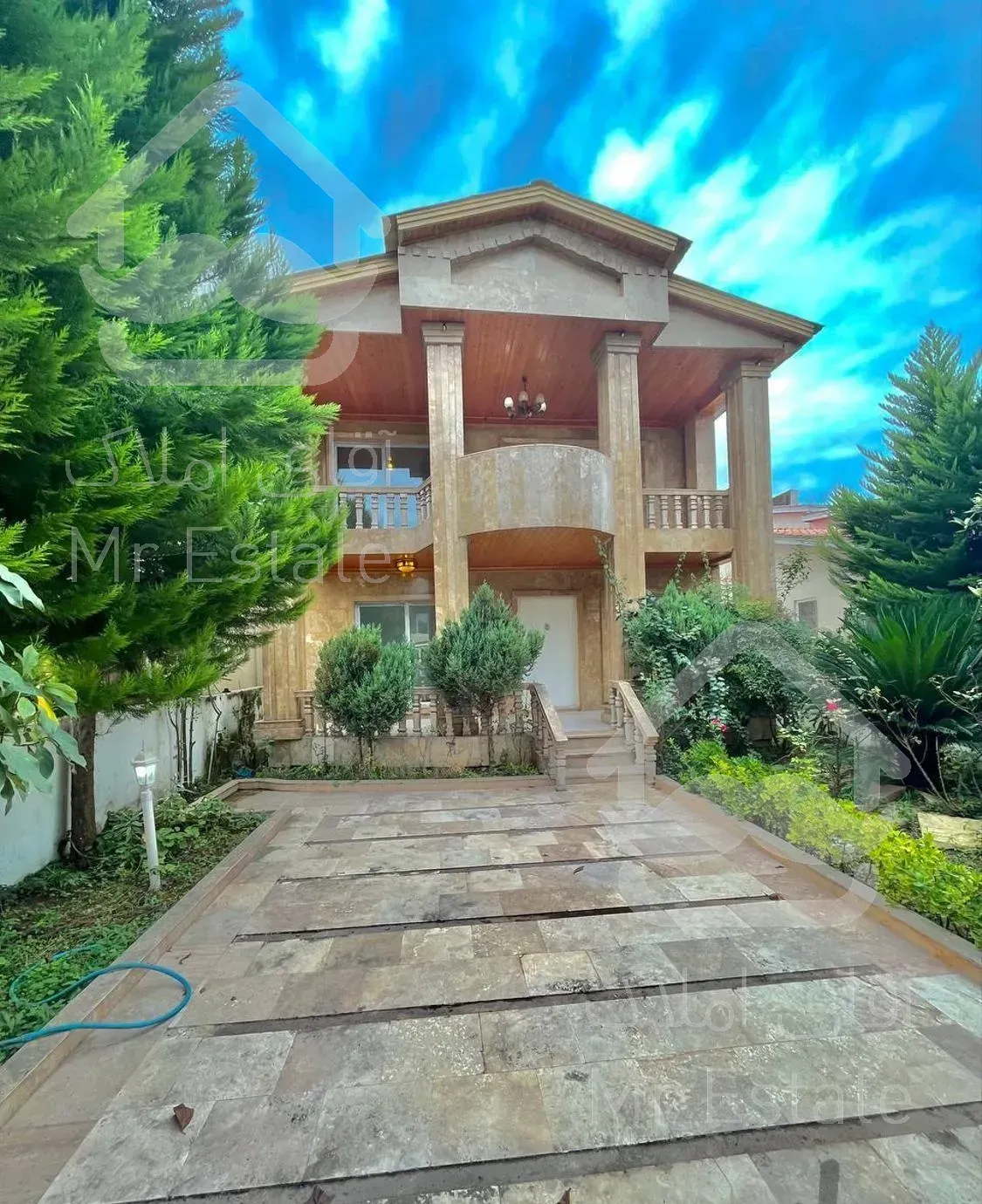 فروش دوبلکس کلاسیک ۳۰۰ متری دل جنگل سنددار