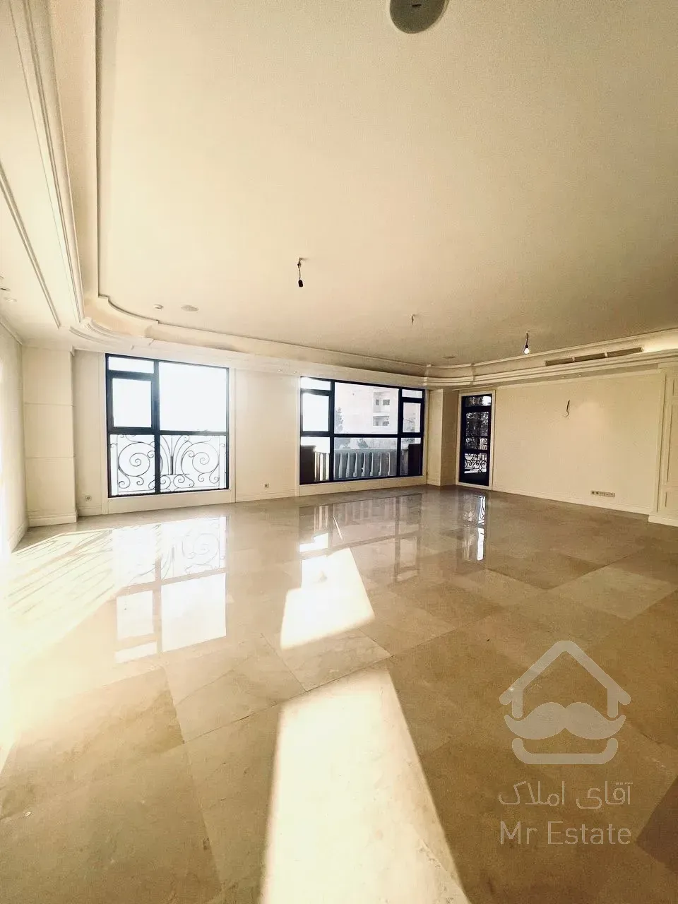 270متر۴ خ نیاوران ویو ابدی