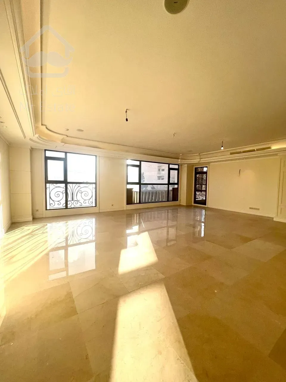 ۲۷۰ متر ۴ خ نیاوران ۳ پارکینگ