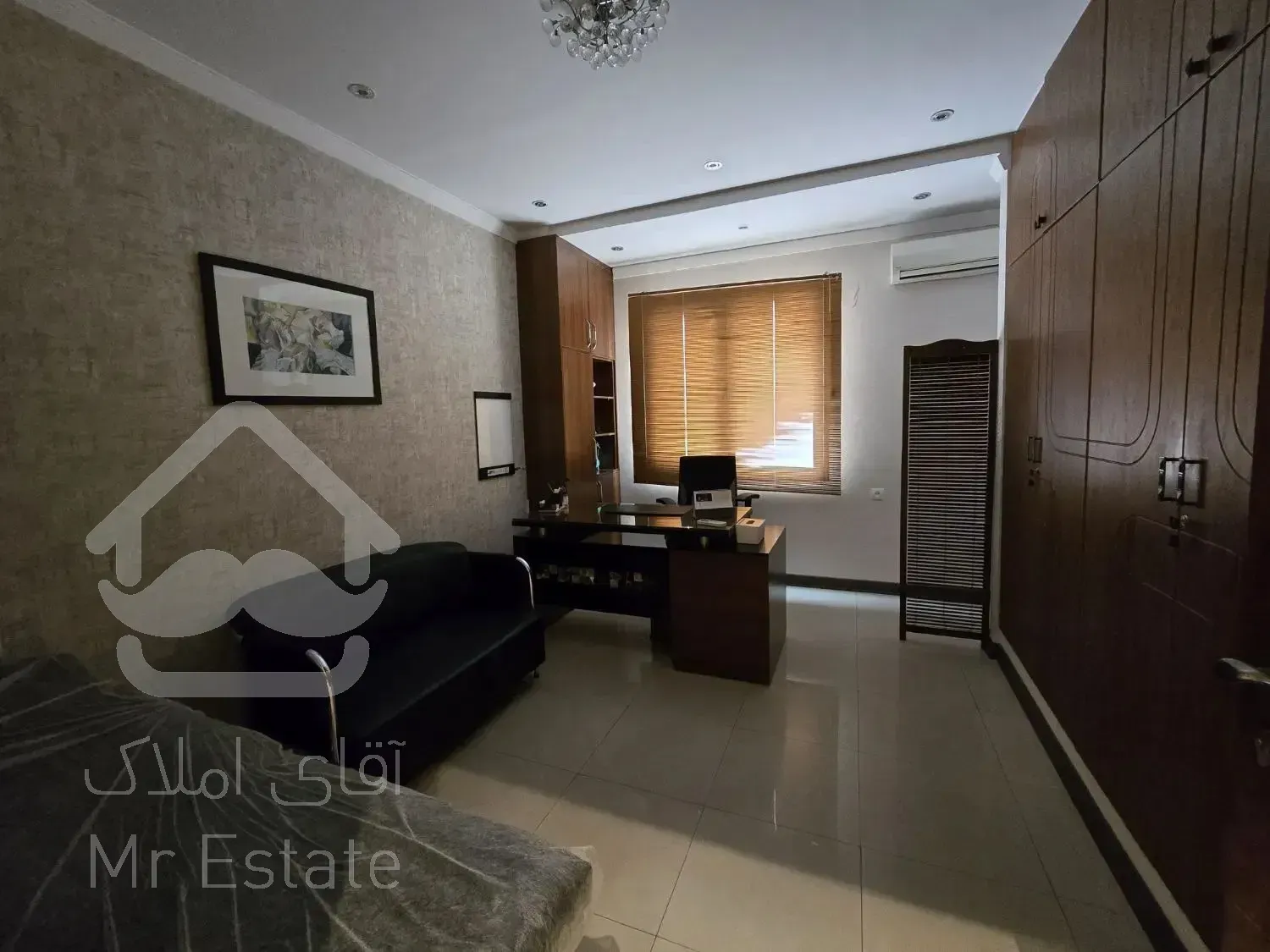 70متربلوارسرو* ساختمان پزشکان،لابی،لابیمن* تابلوخور