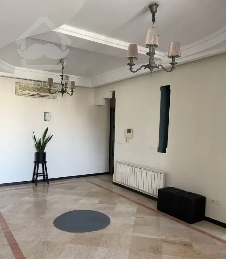 ۵۵متر ورزی جنوبی نورگیر عالی+ بالکن