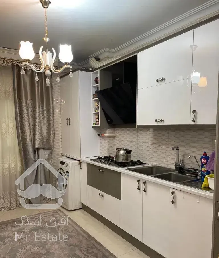 اپارتمان ۸۵ متری  خیابان دهقان