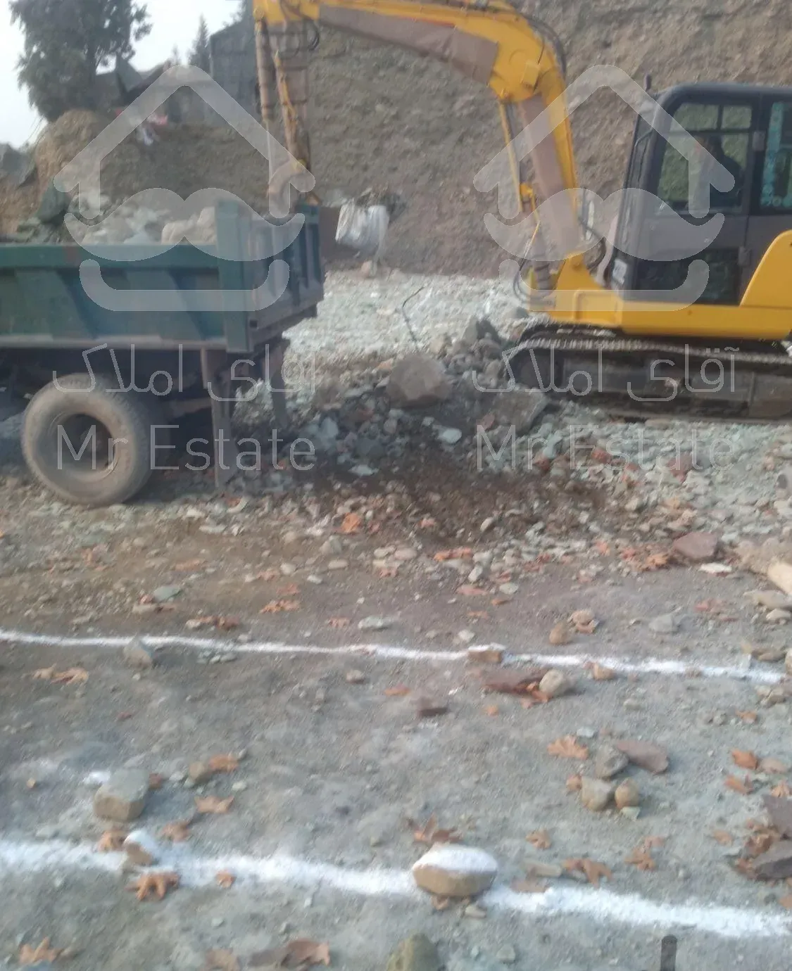 خاکبرداری نخاله ومصالح.کندن استخر بابکت وبیل