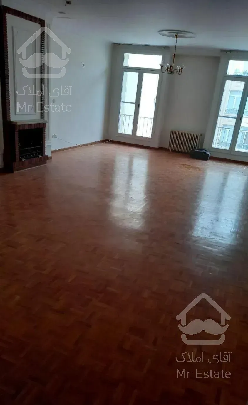 آپارتمان ۱۶۰متری۳خوابه