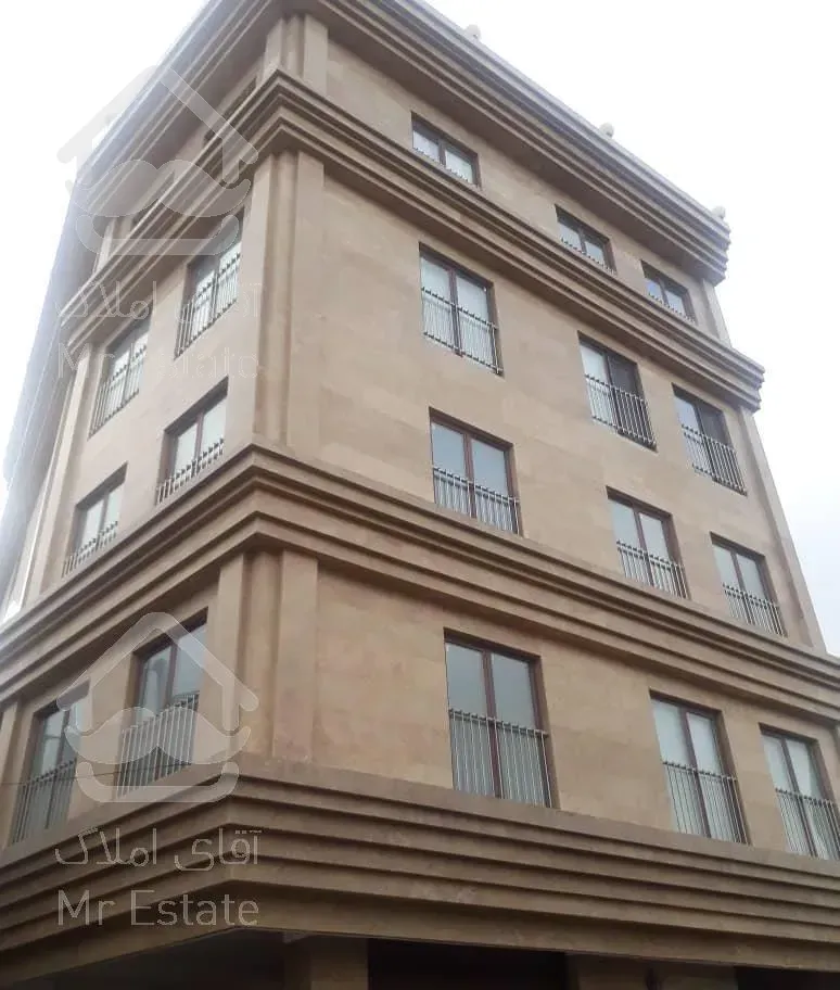 آمل شاه محله۸۲ متر نوساز (شیک)