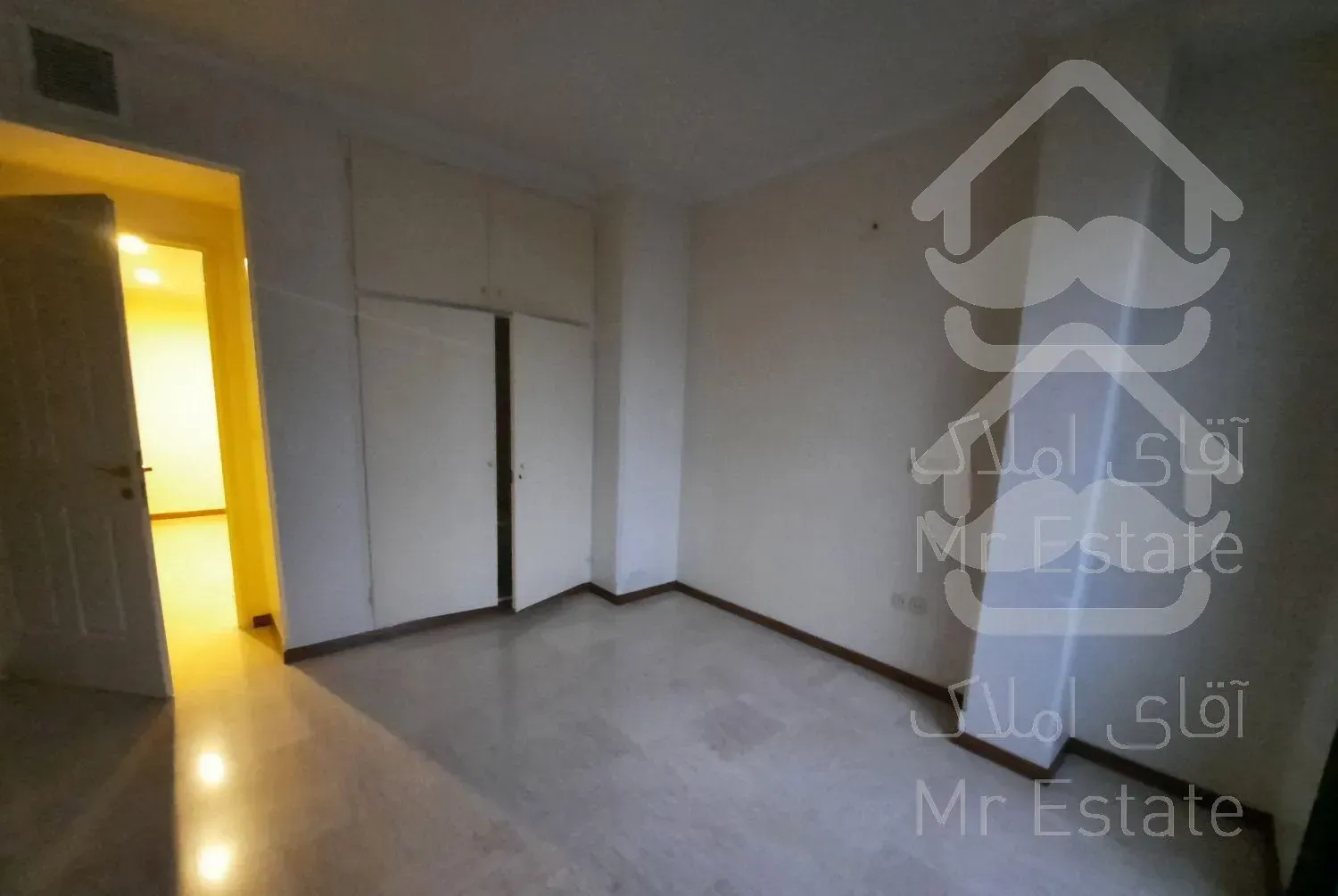 آپارتمان ، ۱۴۰ متری ، سه خوابه