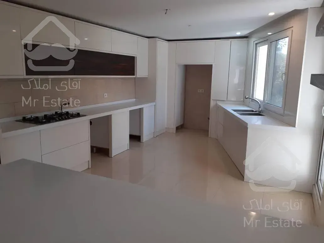 اجاره و رهن آپارتمان زعفرانیه 245  متر شیک