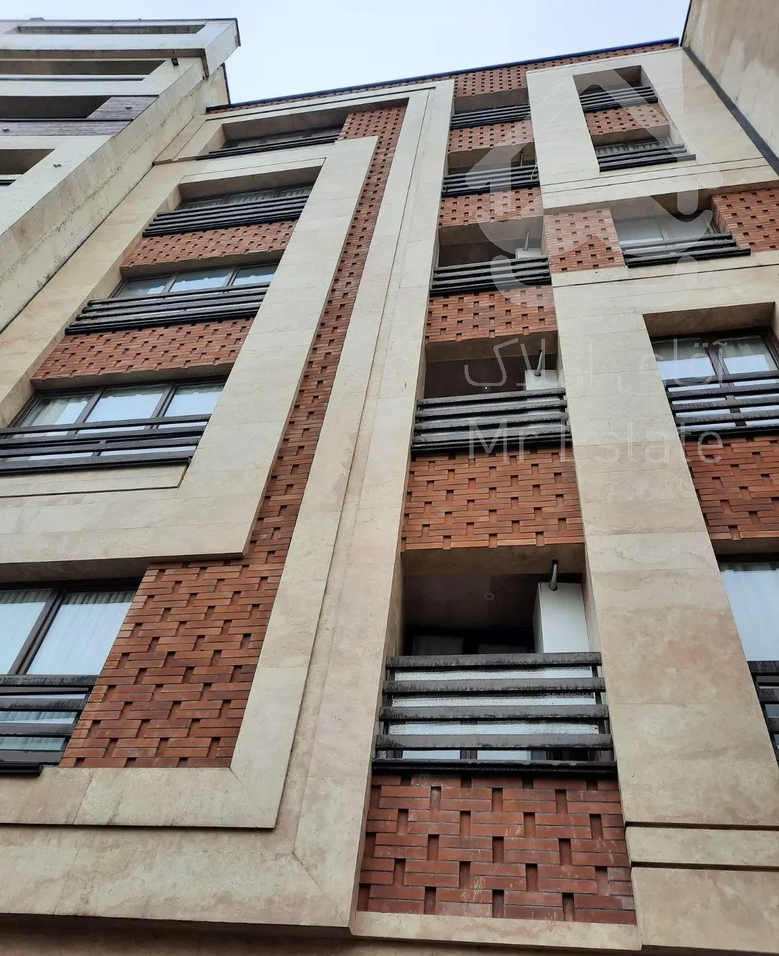 آپارتمان ۱۲۴ متری فول امکانات کلید نخورده