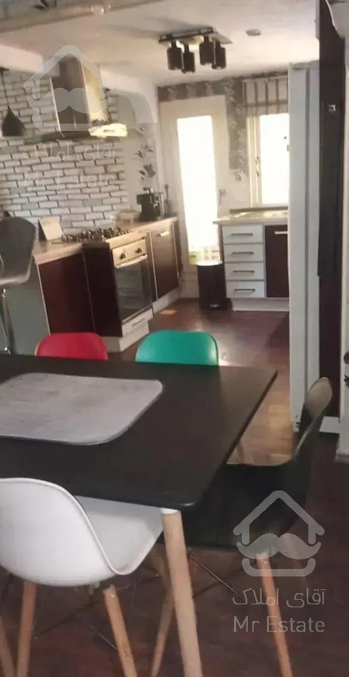 90 متر ازگل نوبهار برج گلزار طبقه سوم