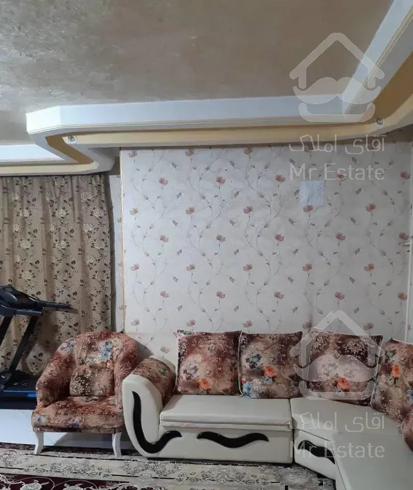 آپارتمان ۱۳۰ متری