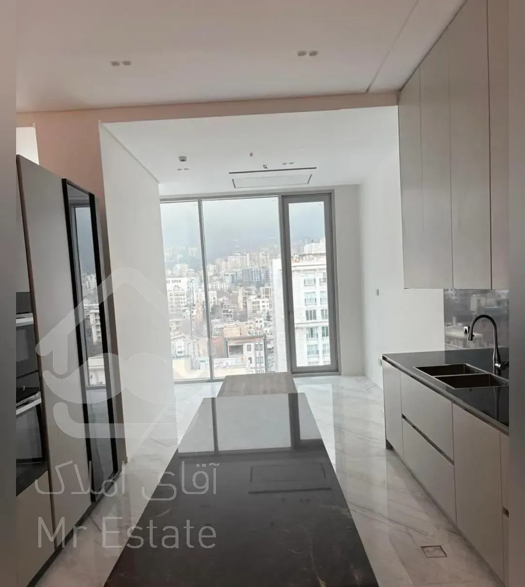 نیاوران ۳۷۰ متر / سوئیت مجزا / ویو ابدی