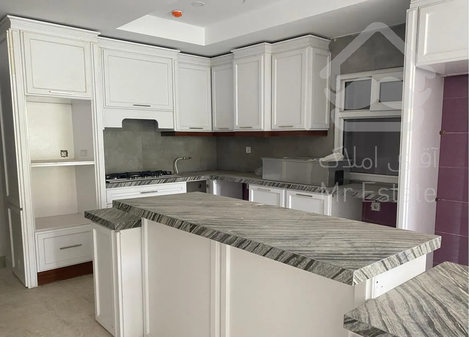 ۱۳۰متر ۲خوابه/کلید نخوره/فول مشاعات