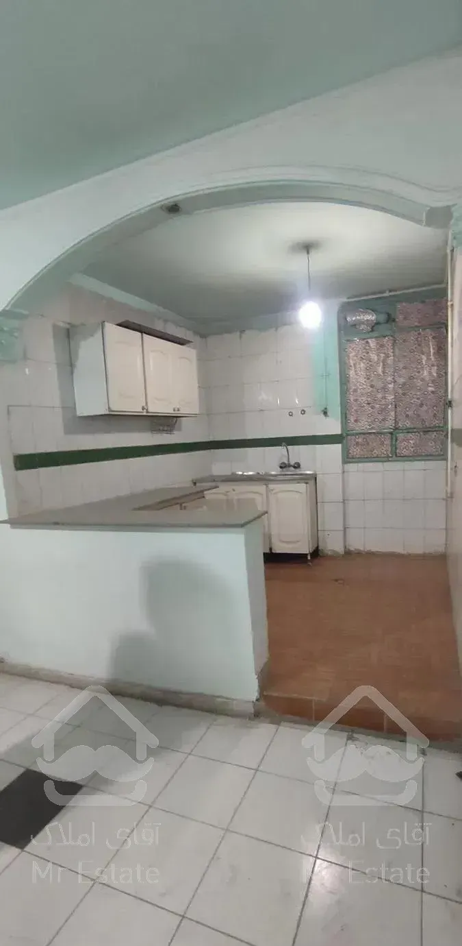 واحد 67 متری اول نادری