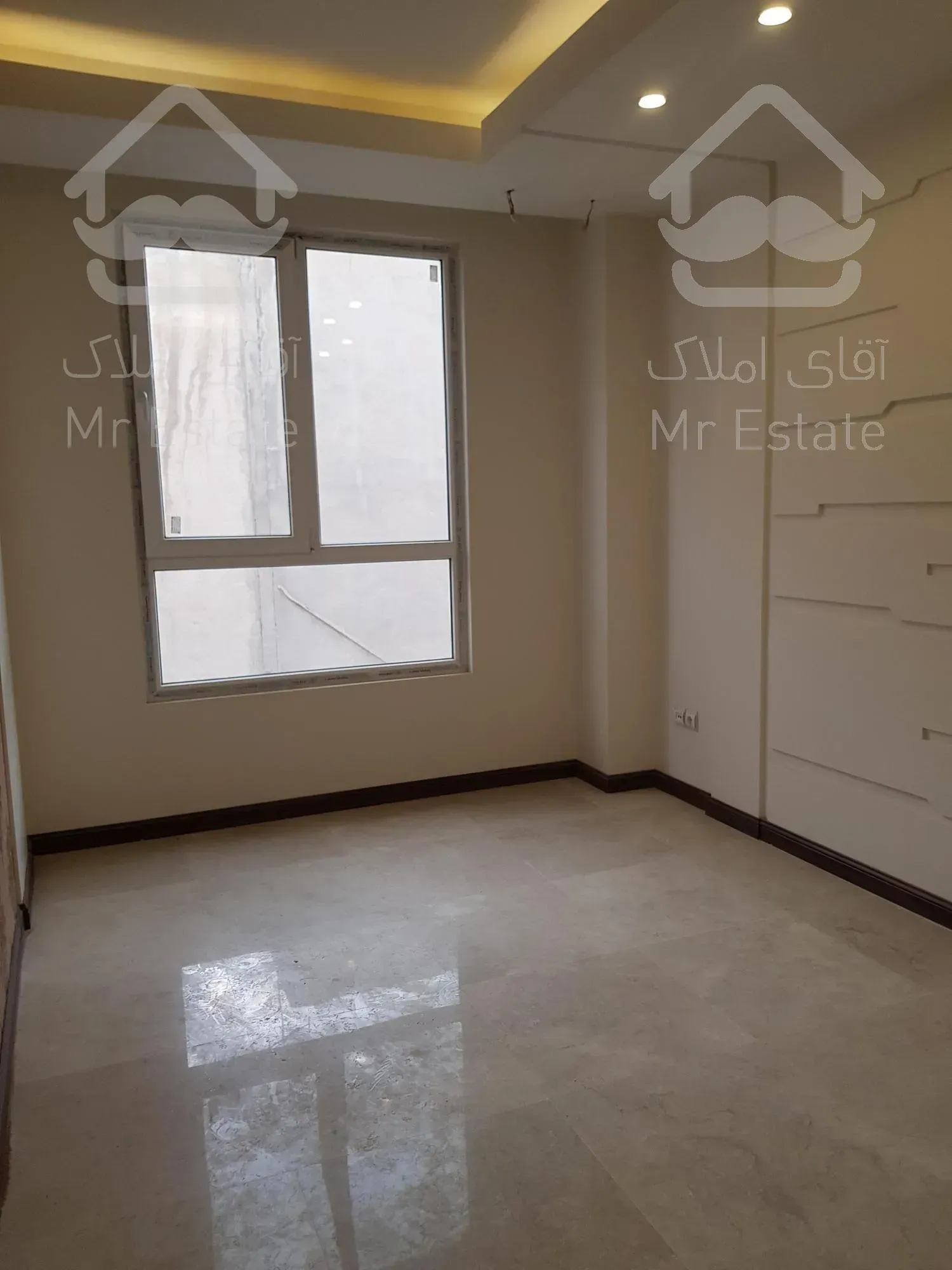 آپارتمان نوساز آلاله شرقی سالن پرده خور