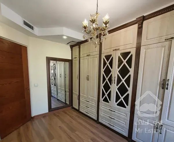 کامرانیه ۱۶۰ متر سه خوابه