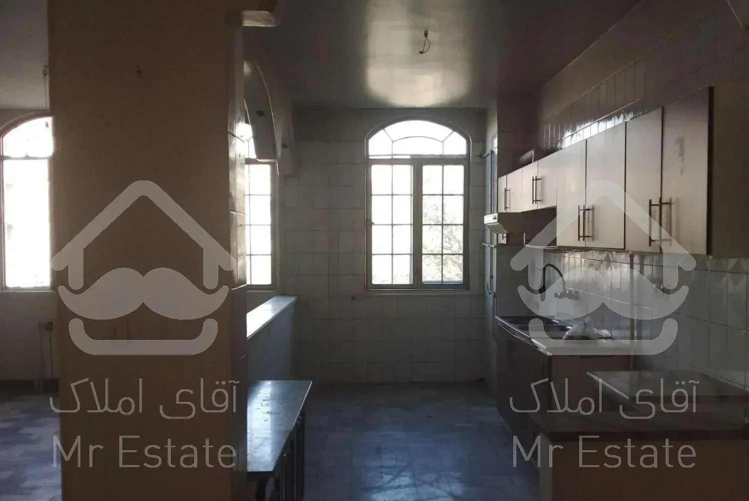 شادمان 70متر